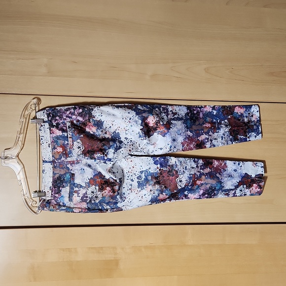 H&M Floral Pants - Picture 3 of 6